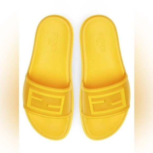 NEW - FENDI Logo-Embossed Baguette Rubber Slide Sandals - Yellow Size US 7 - Picture 2 of 8